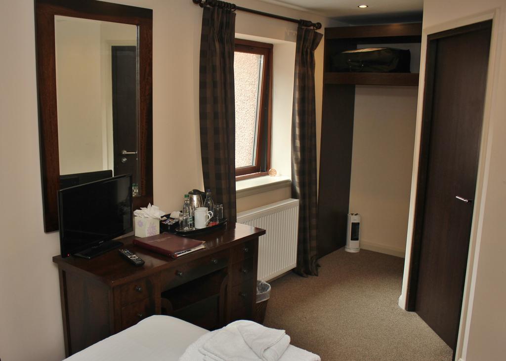 The Townhouse Hotel Arbroath Extérieur photo
