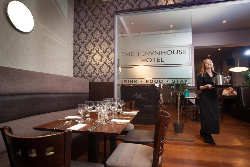 The Townhouse Hotel Arbroath Extérieur photo